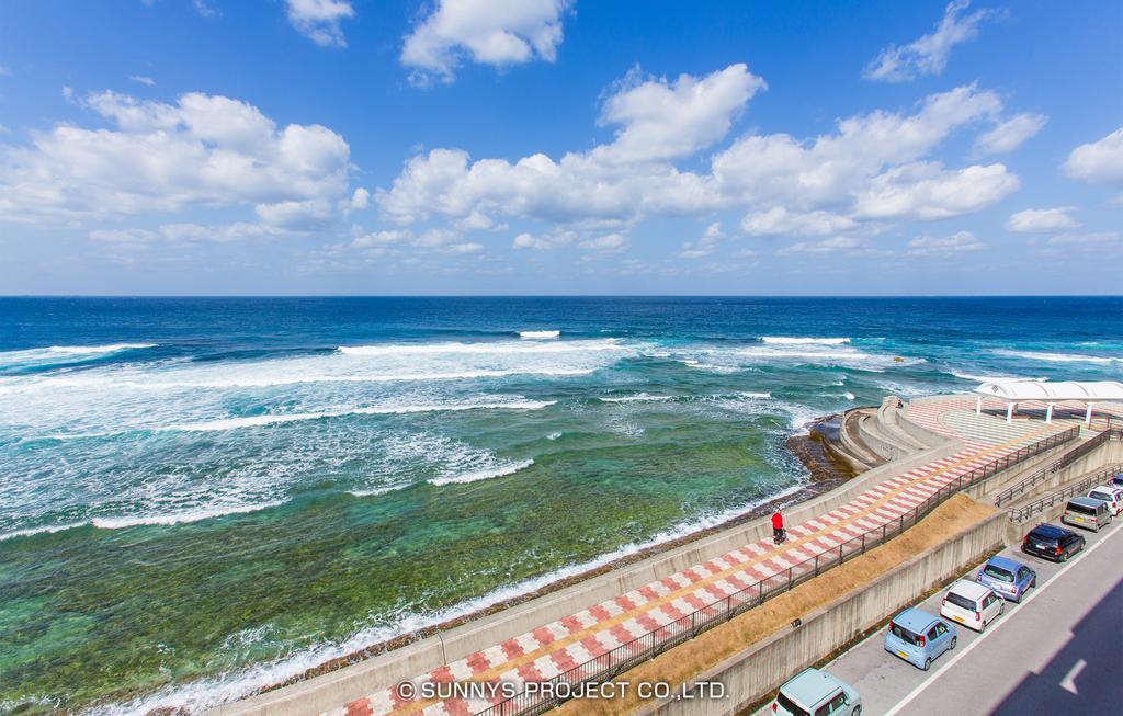 Отель Okinawa Ocean Front Тятан Экстерьер фото